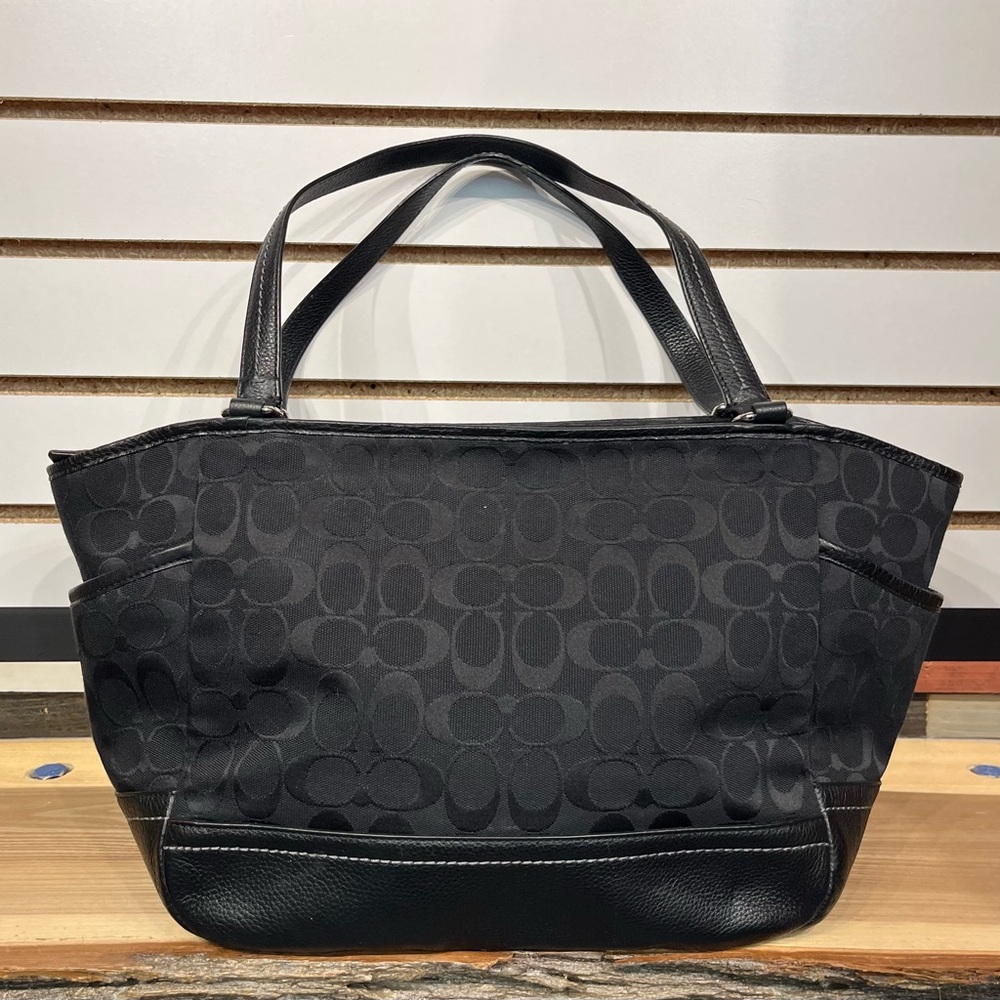Coach Park Signature Carrie Tote - Picture 5 of 12